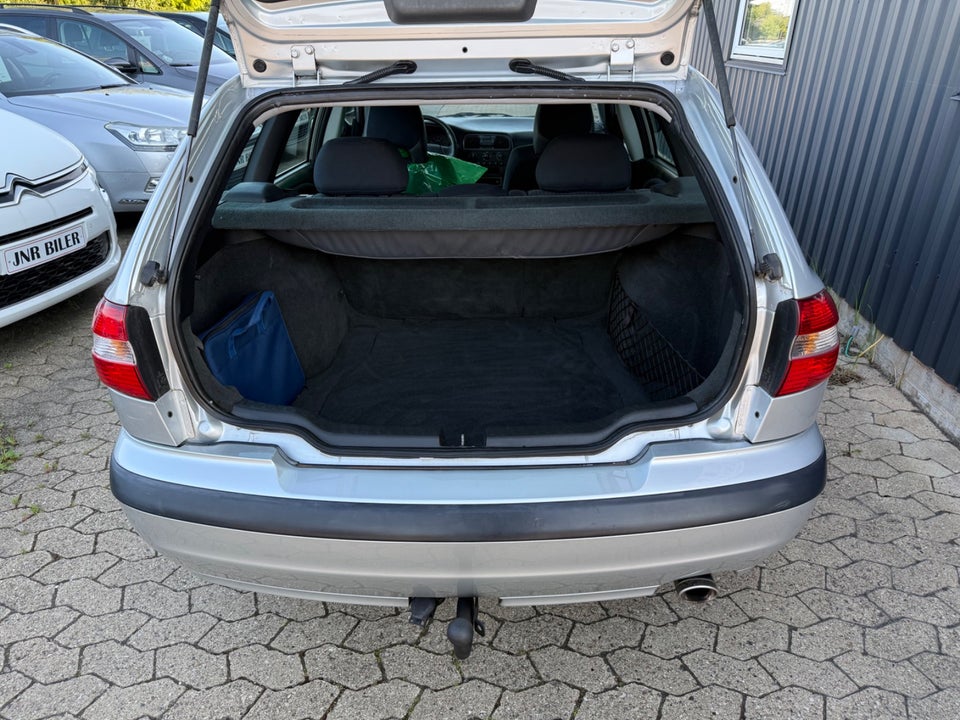 Volvo V40 1,8 Jubilæum 5d