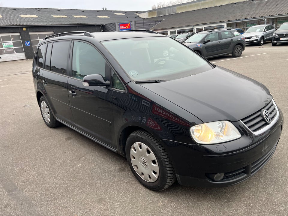 VW Touran 1,9 TDi 105 DSG 5d