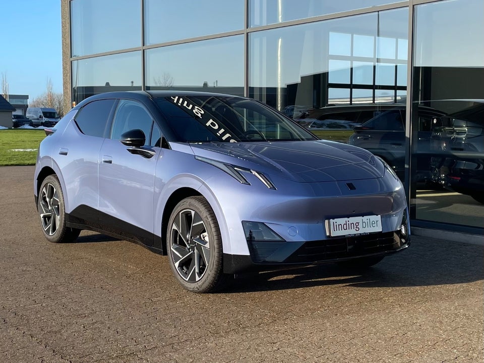 Lynk & Co 02 More 5d