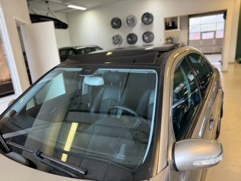 Mercedes E240 2,6 Avantgarde aut. 4d