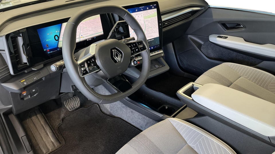 Renault Scenic E-Tech 87 Iconic 5d