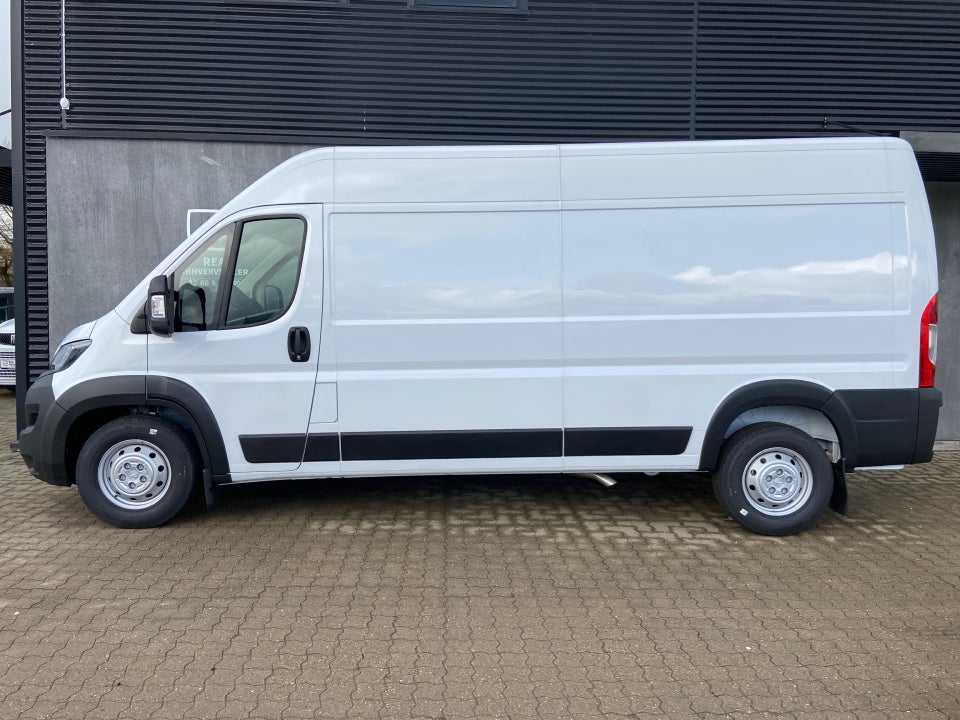 Peugeot Boxer 435 2,2 BlueHDi 165 L3H2 Premium