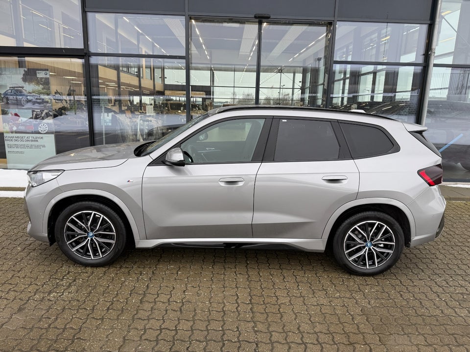 BMW iX1 eDrive20 M-Sport 5d