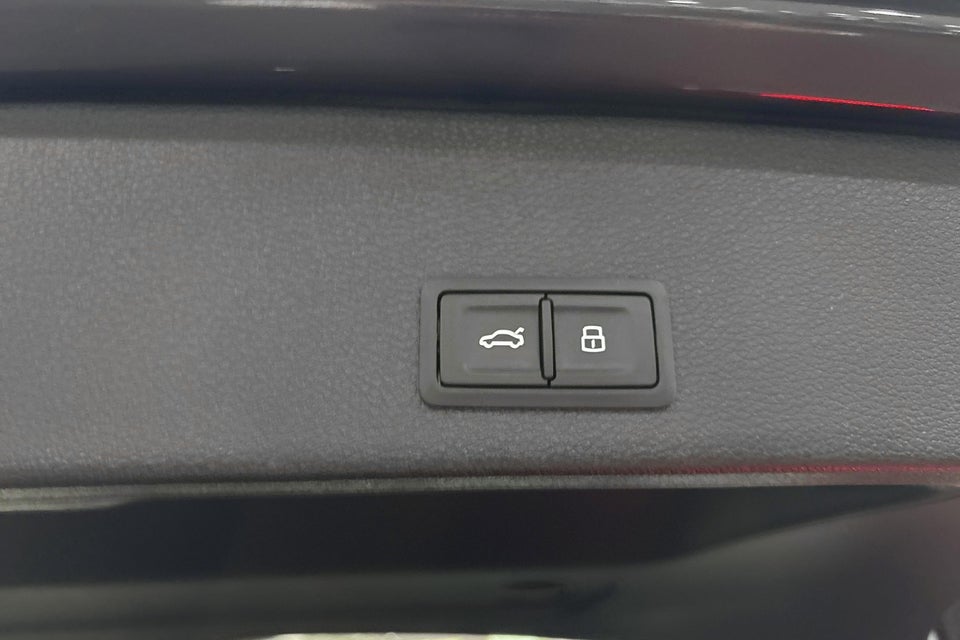 Audi Q2 35 TFSi Prestige S-tr. 5d