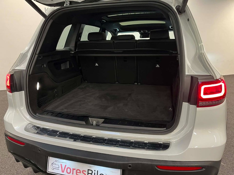 Mercedes EQB250 AMG Line 5d