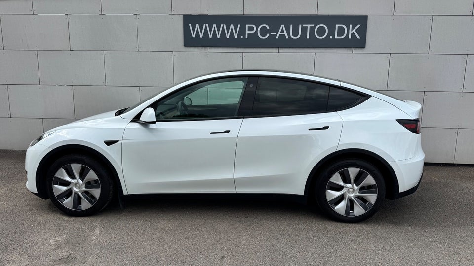 Tesla Model Y RWD 5d