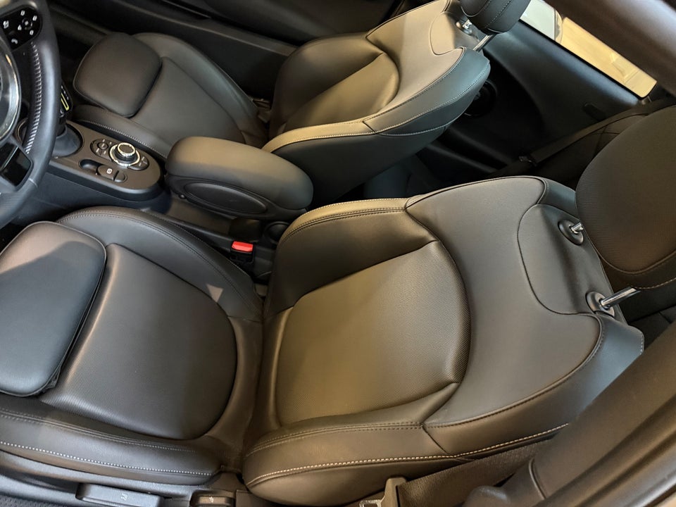 MINI Cooper SE Maximise 3d