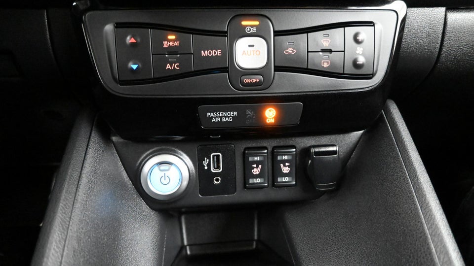 Nissan Leaf 40 Acenta 5d