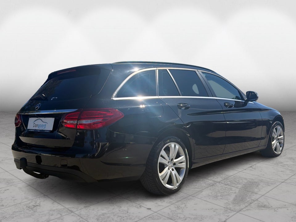 Mercedes C220 d 2,2 Avantgarde stc. aut. 5d