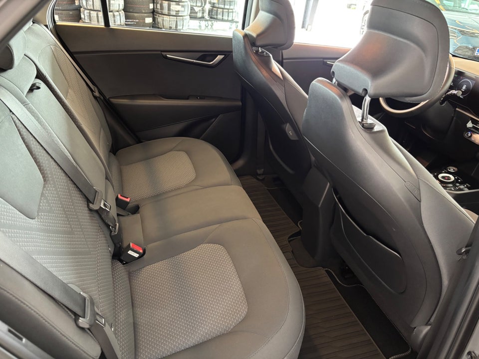 Kia Niro 64 EV 5d