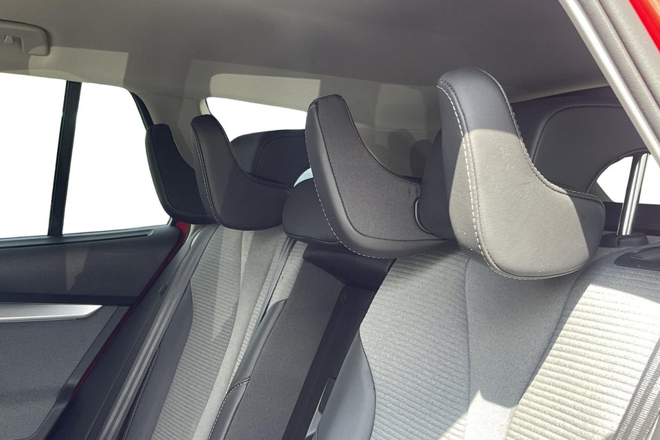 Skoda Enyaq 60 iV Loft 5d
