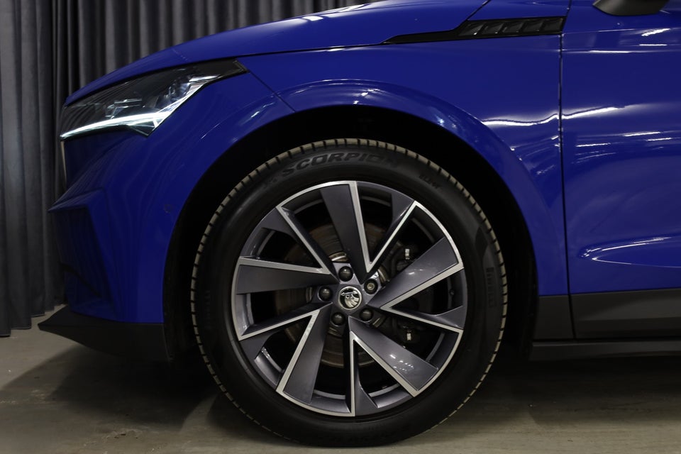 Skoda Enyaq 80 iV Loft 5d