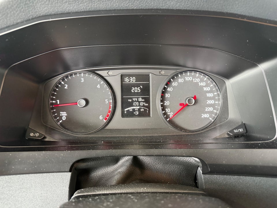 VW Caravelle 2,0 TDi 102 Comfortline lang