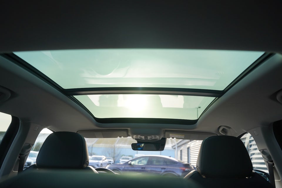 MG Marvel R Luxury 5d