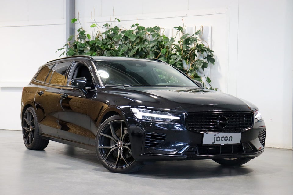 Volvo V60 2,0 T8 ReCharge R-Design aut. AWD 5d