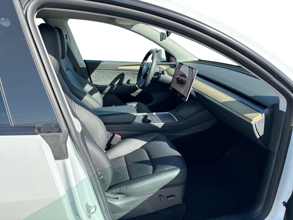 Tesla Model Y RWD 5d