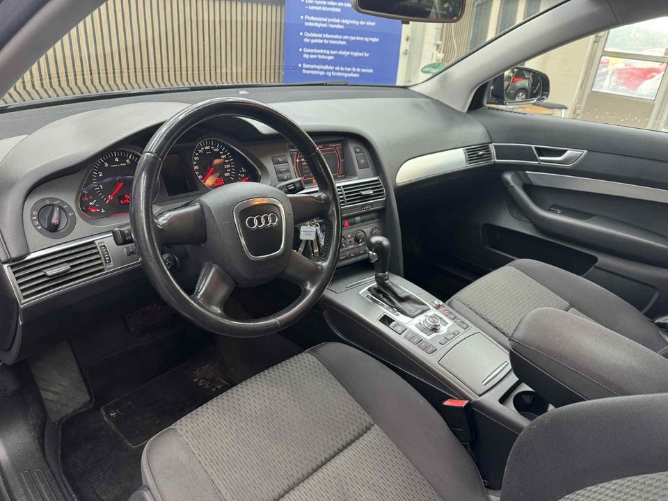 Audi A6 2,4 V6 Multitr. 4d