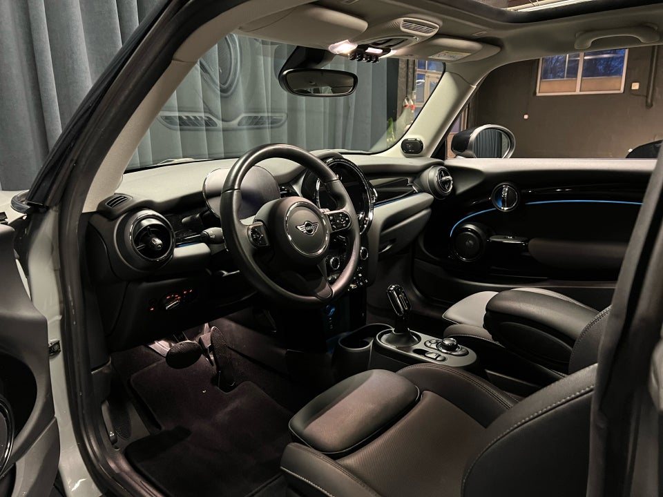 MINI Cooper SE Edition Premium Plus 3d