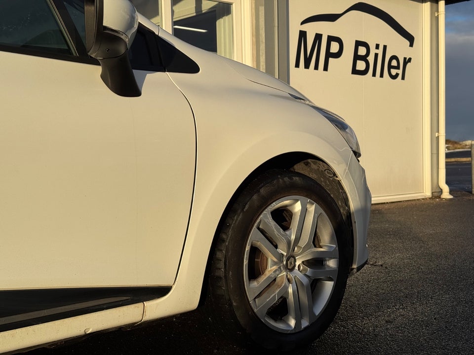 Renault Clio IV 1,5 dCi 90 Zen Sport Tourer 5d