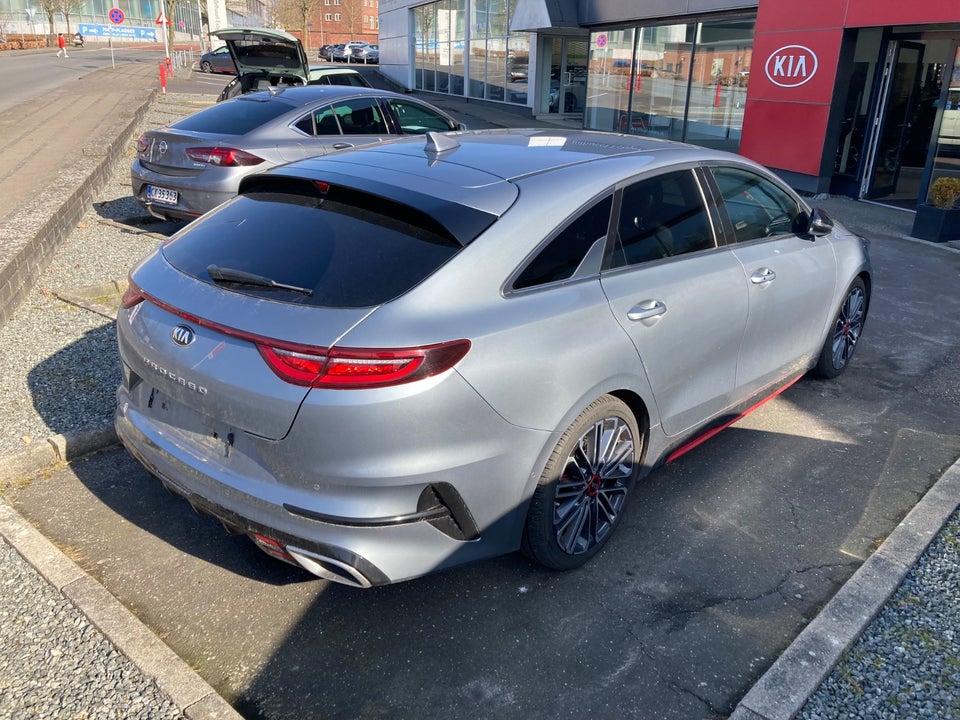 Kia ProCeed 1,6 T-GDi GT DCT 5d