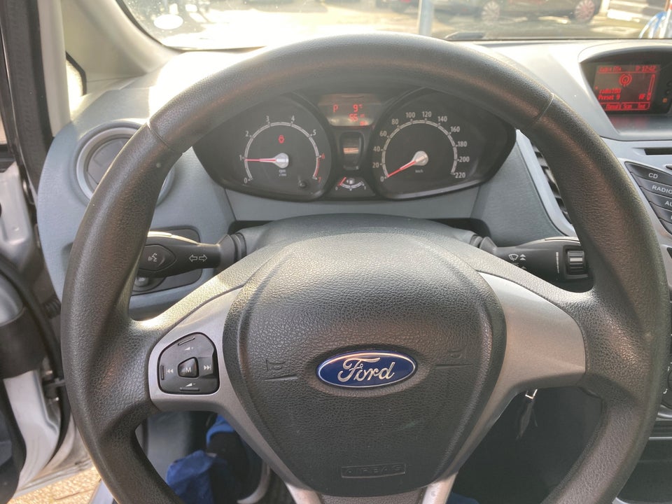 Ford Fiesta 1,4 Trend aut. 5d