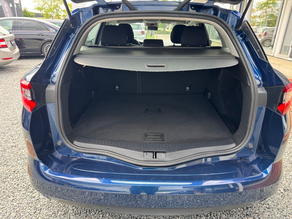 Renault Megane IV 1,3 TCe 140 Limited Sport Tourer 5d