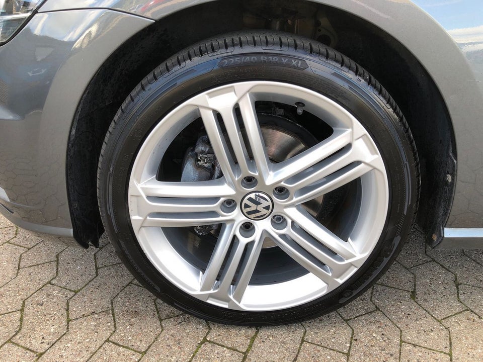 VW Golf VII 1,5 TSi 150 Comfortline Connect Variant DSG 5d