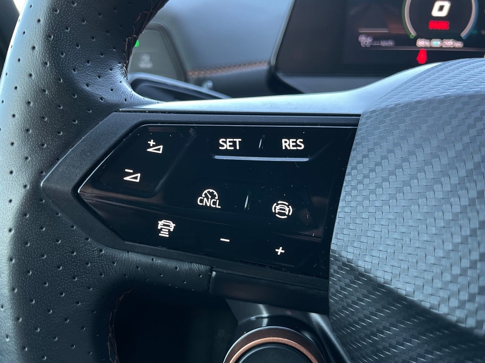 Cupra Born 59 e-Boost 5d