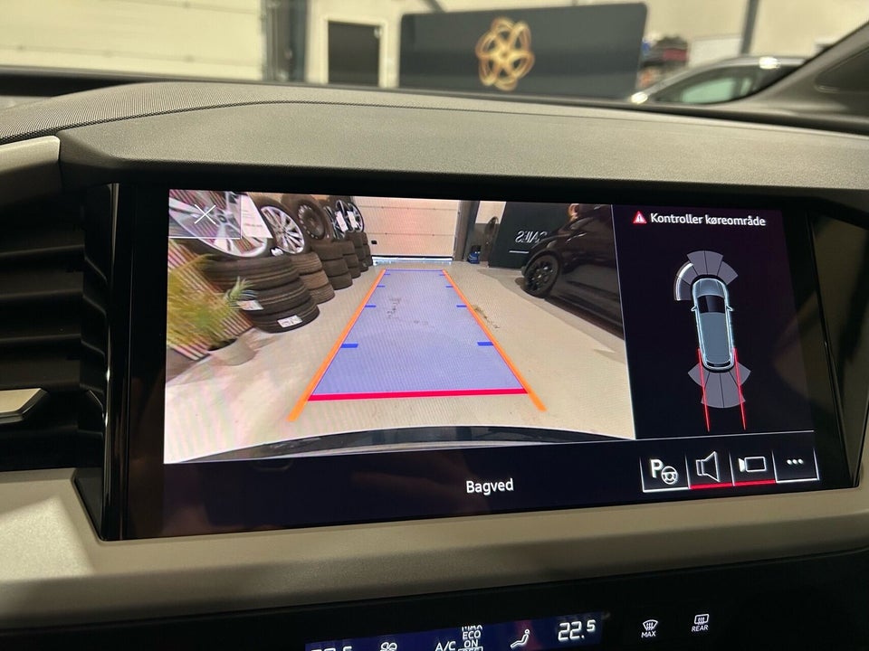 Audi Q4 e-tron 40  5d