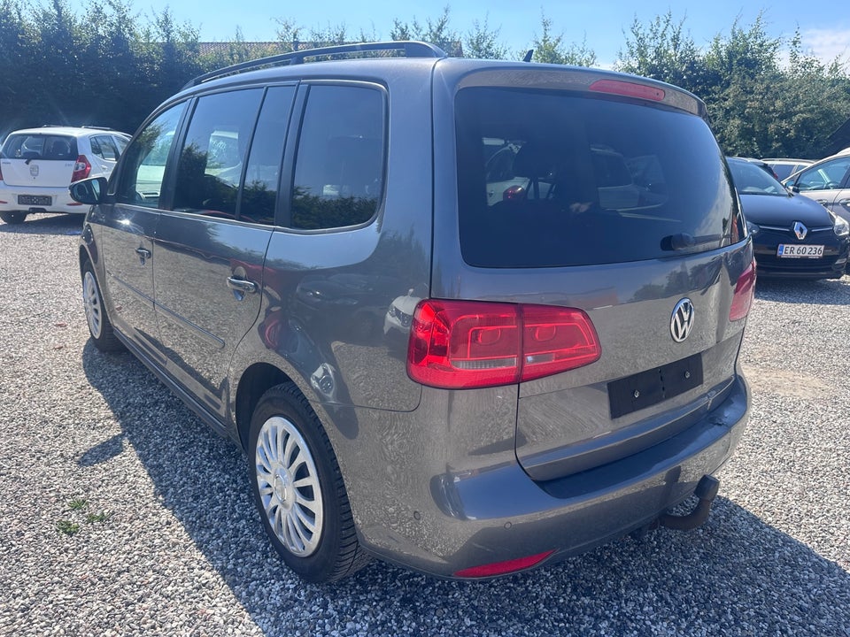 VW Touran 1,6 TDi 105 Comfortline BMT 7prs 5d