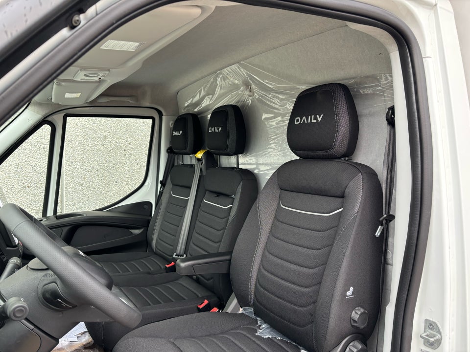 Iveco Daily 3,0 35S18 4100mm Alukasse m/lift AG8