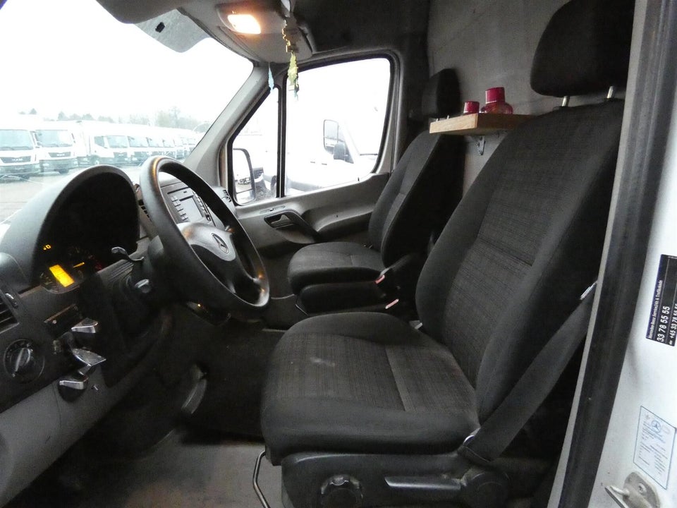 Mercedes Sprinter 316 2,2 CDi R2 Kassevogn aut. 5d