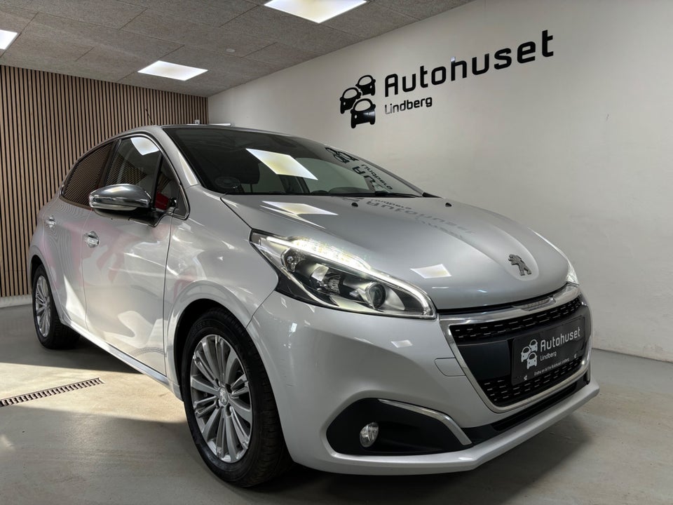 Peugeot 208 1,6 BlueHDi 100 Desire Sky 5d