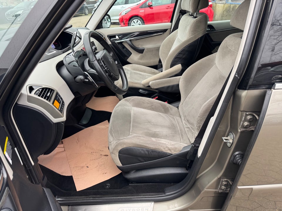 Citroën C4 Picasso 2,0 16V Exclusive aut. 5d