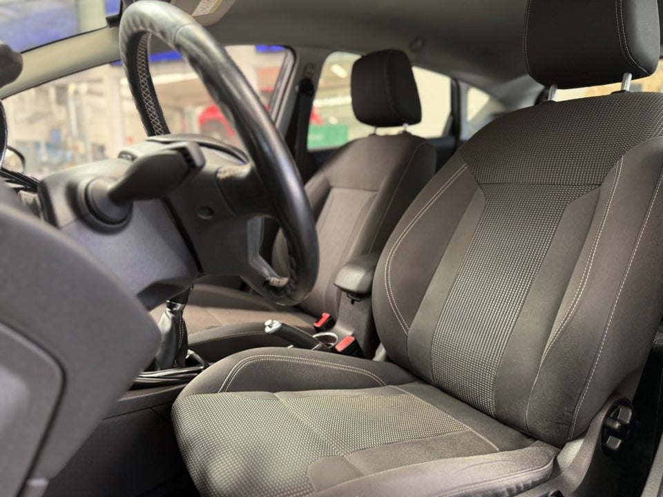 Ford Fiesta 1,5 TDCi 95 Titanium 5d