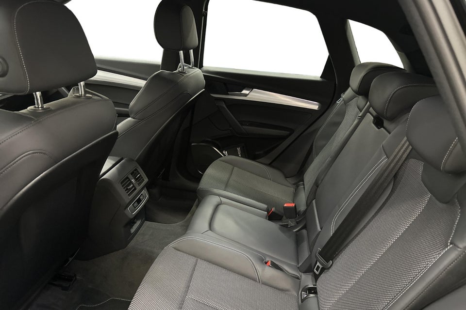 Audi Q5 50 TFSi e S-line quattro S-tr. 5d