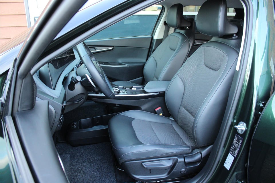 Kia EV6 77 Long Range Access 5d