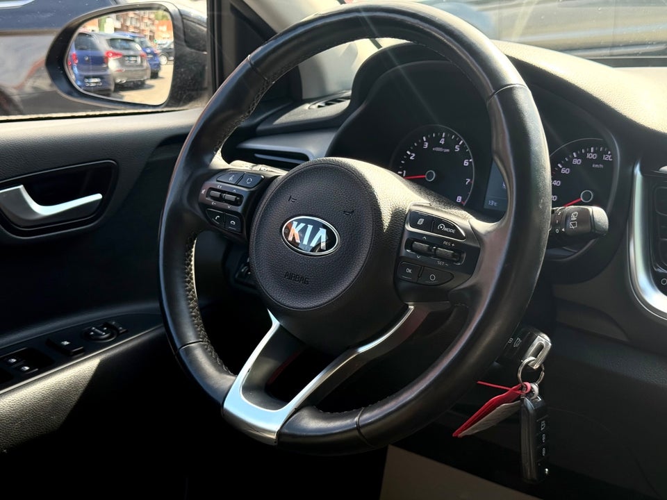 Kia Stonic 1,2 Advance 5d