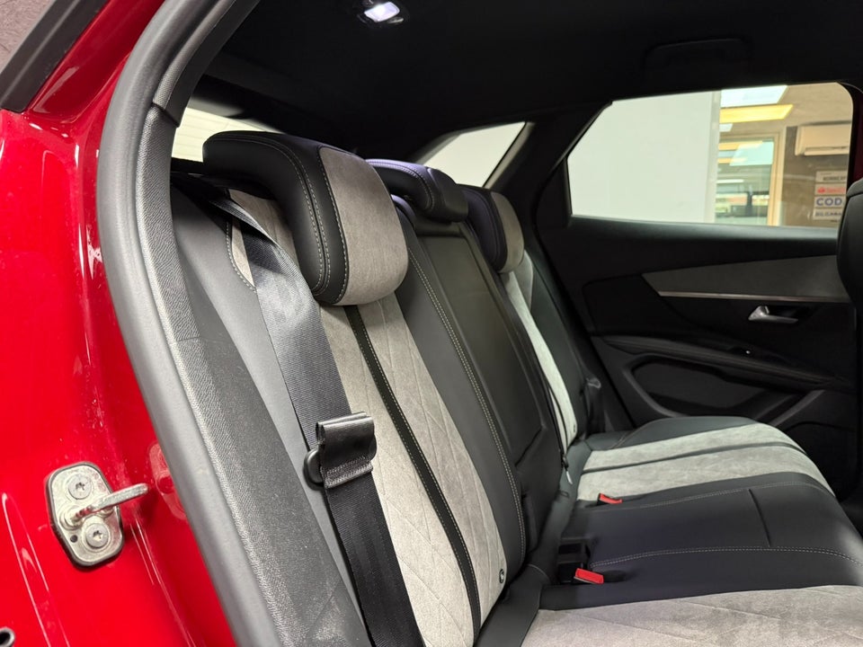 Peugeot 3008 1,6 Hybrid4 GT Pack EAT8 5d