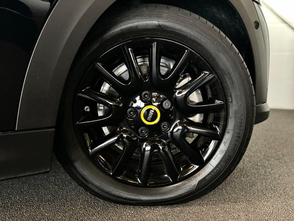 MINI Cooper SE Yours Trim 3d