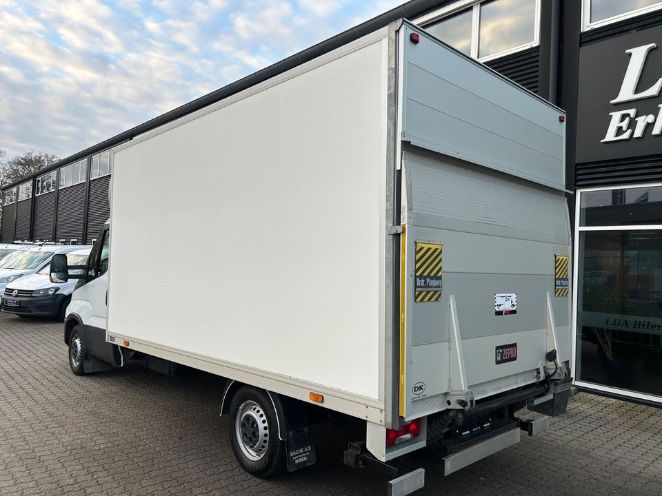 Iveco Daily 2,3 35S16 Alukasse m/lift AG8 2d