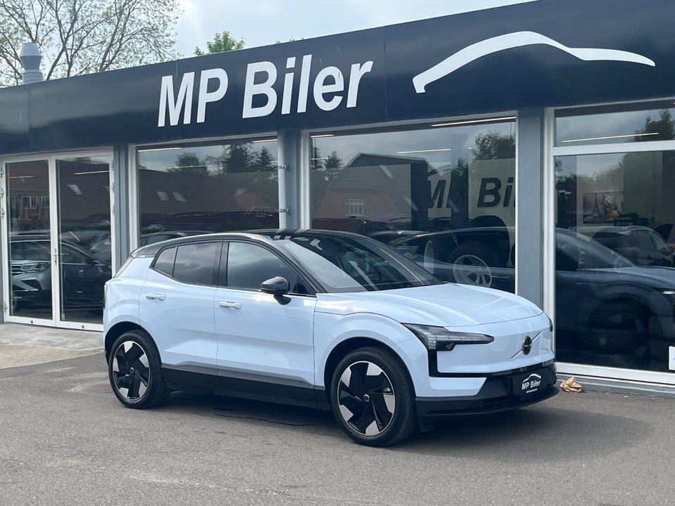 Volvo EX30 Twin Performance Plus 5d
