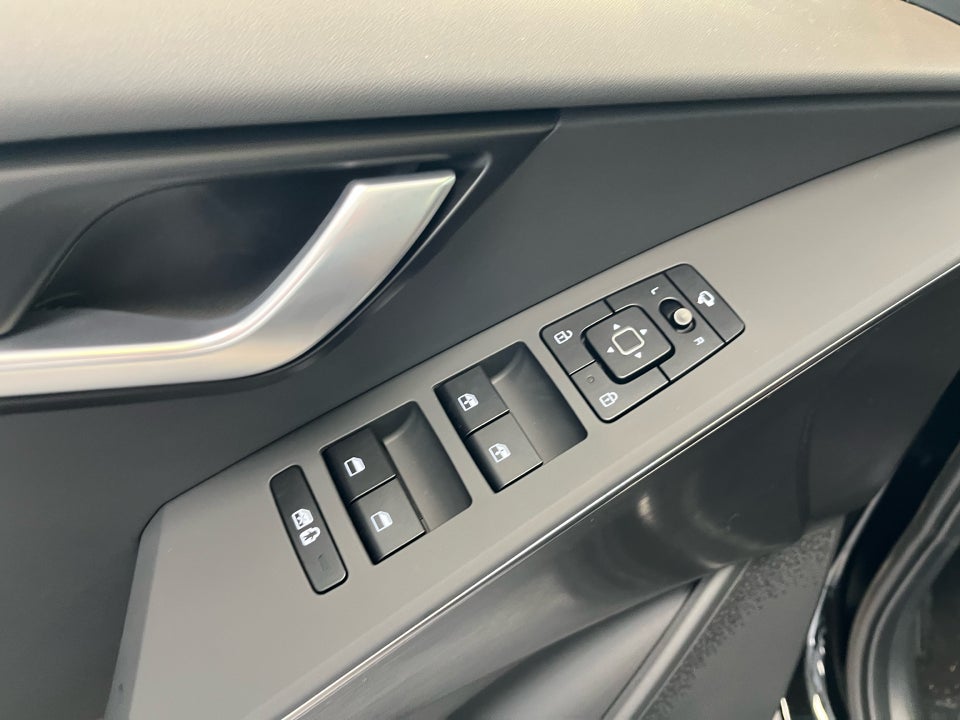 Kia Niro 64 EV Prestige 5d