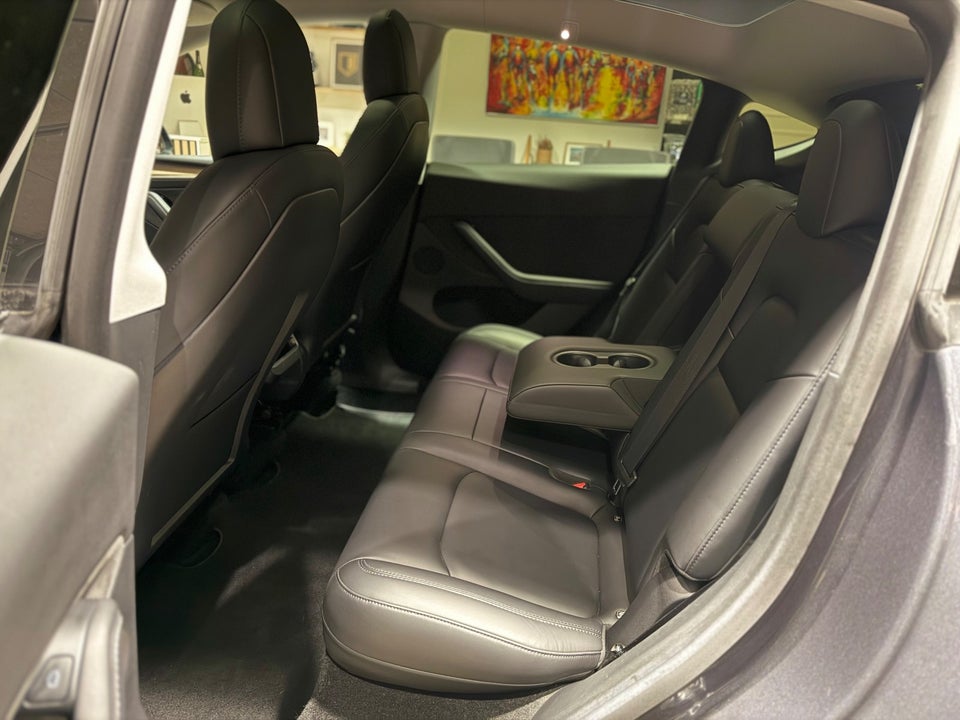 Tesla Model Y Long Range AWD 5d