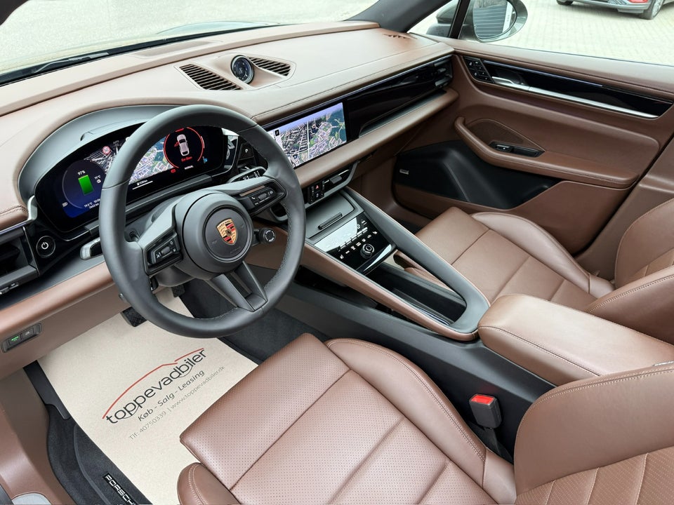 Porsche Macan 4 5d