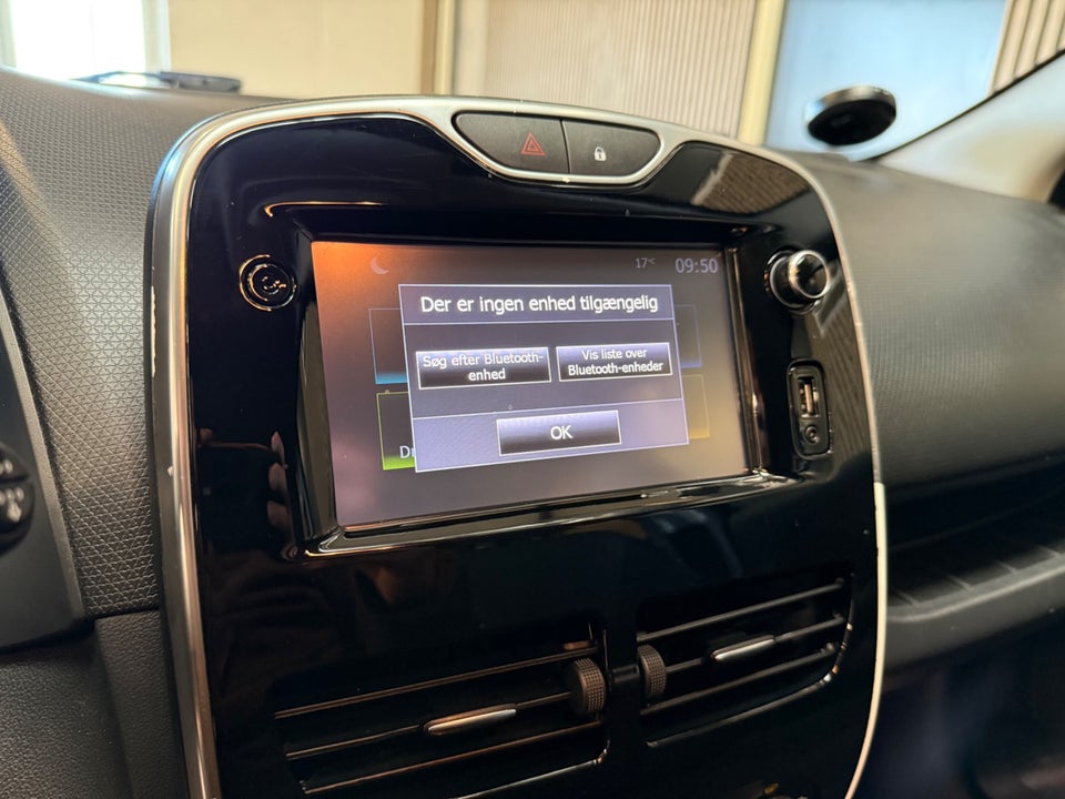 Renault Clio IV 0,9 TCe 90 Expression Sport Tourer 5d