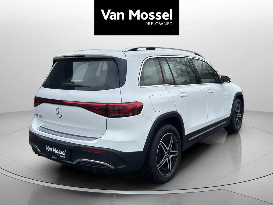 Mercedes EQB250 AMG Line 5d