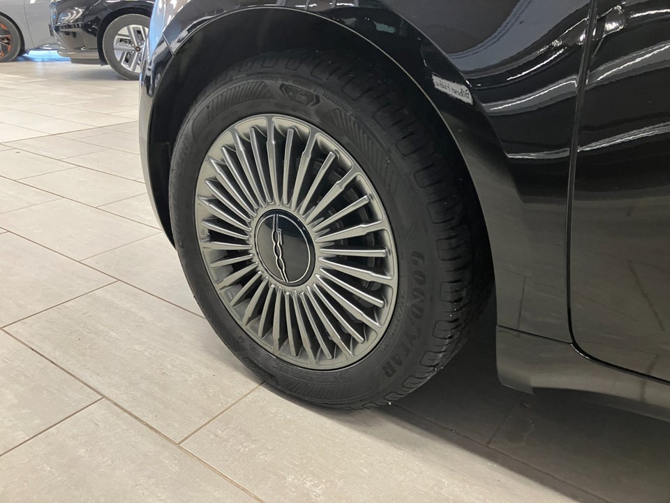 Fiat 500e 42 Icon Cabrio 2d