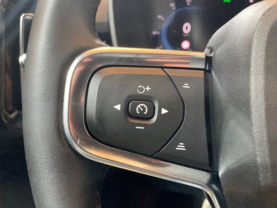 Volvo EX40 Extended Range Core 5d