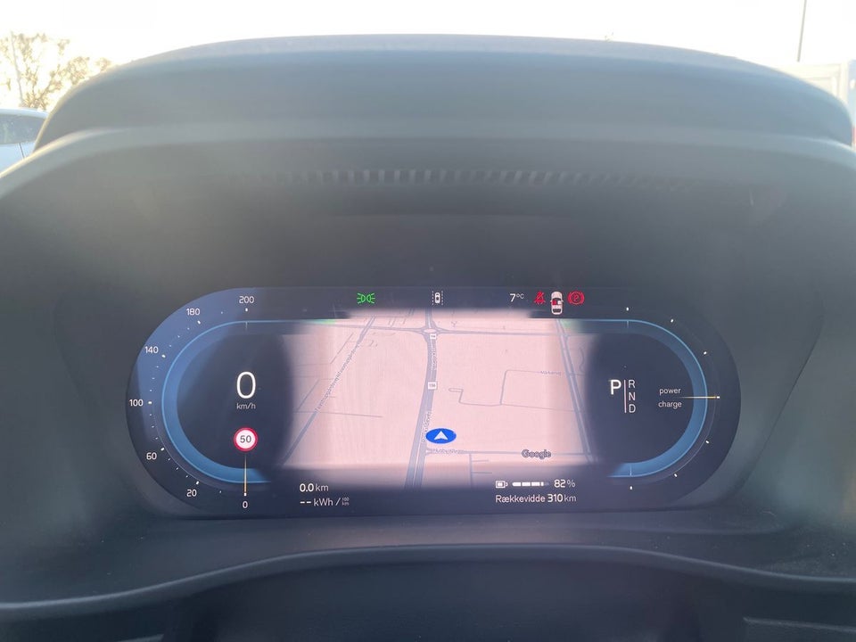 Volvo EX40 Extended Range Black Edition 5d